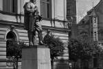 Odhalení pomníku Václavu Budovci z Budova na Masarykově náměstí v Mnichově Hradišti 17. 7. 1938 a znovuodhalení zrestaurovaného pomníku 7. 11. 2021
